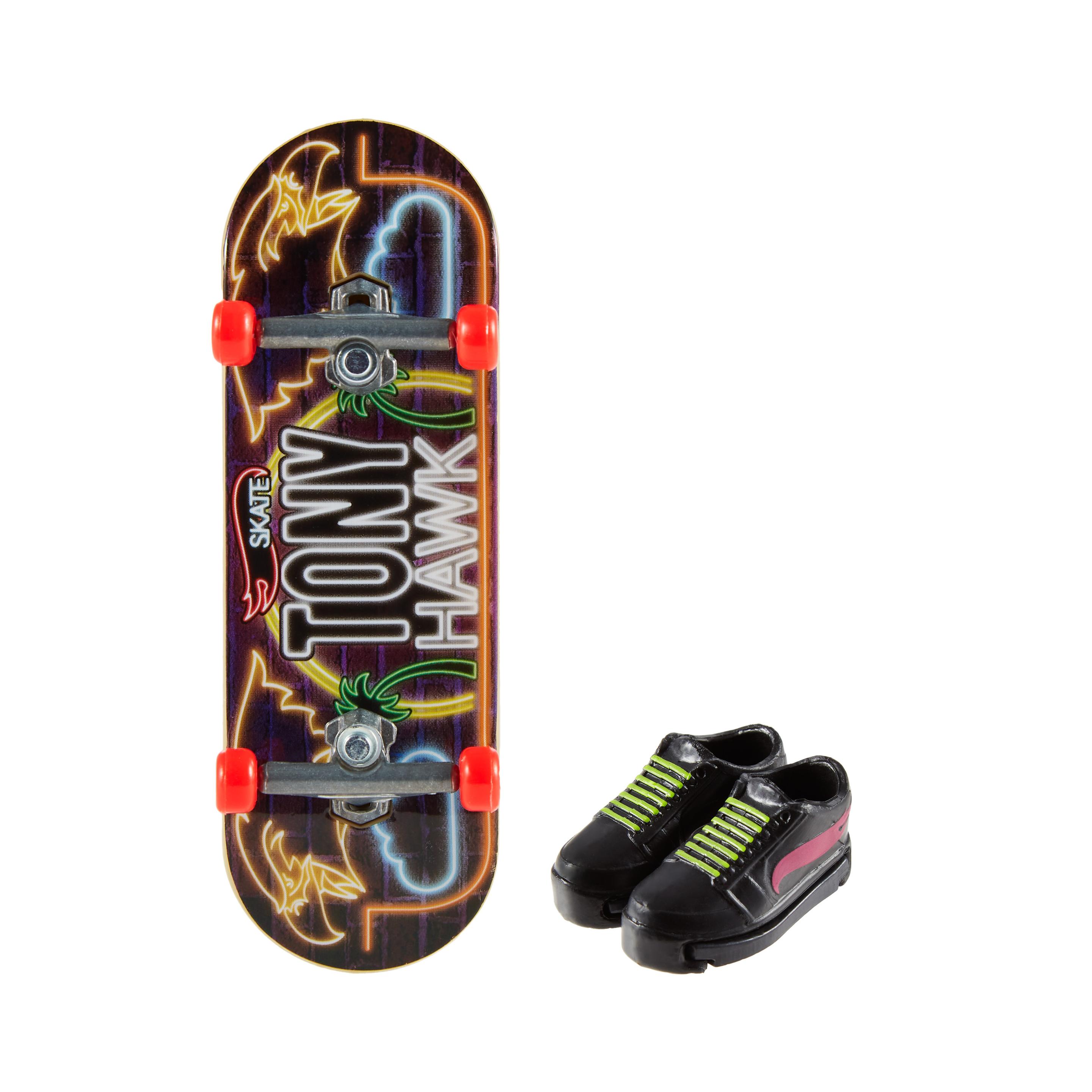 Produktbild Hot Wheels Skate Fingerboard&Schuhe, Tony Hawk Skateboard, vers. Farben 8 von 9